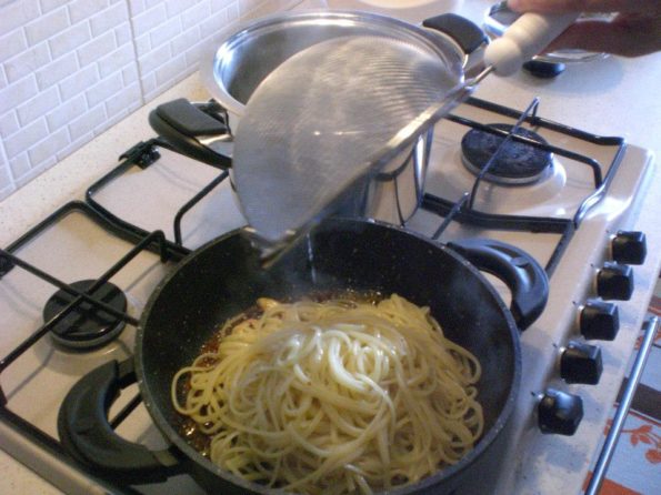 10599447_253522421513775_2150212815097275527_n