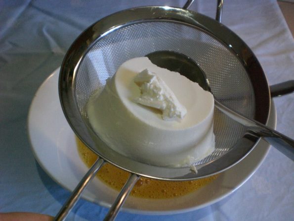 10612666_250859275113423_1241235972201854889_n