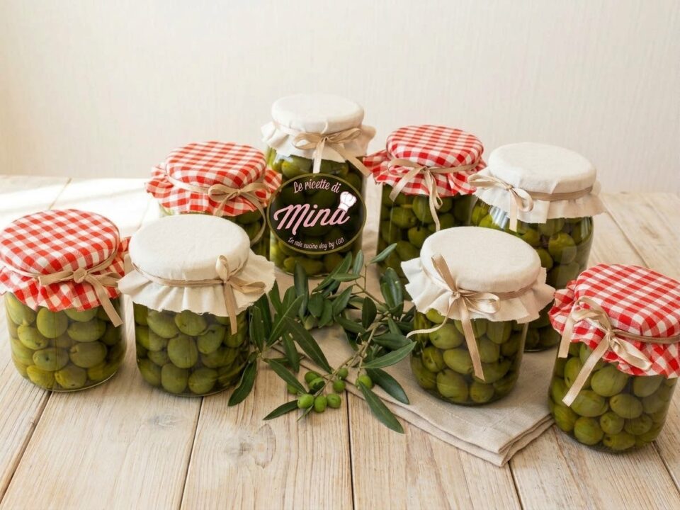 Olive verdi deamarizzate