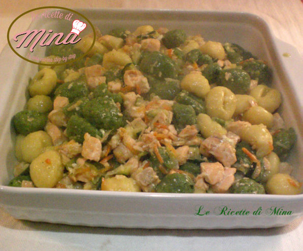 gnocchi verdi e bianchi al salmone