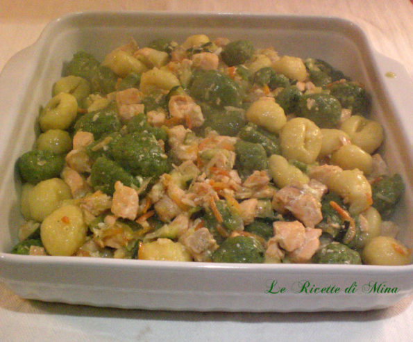 gnocchi verdi e bianchi con salmone