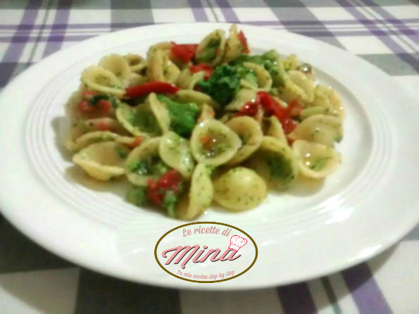 orecchiette broccoli e pachino