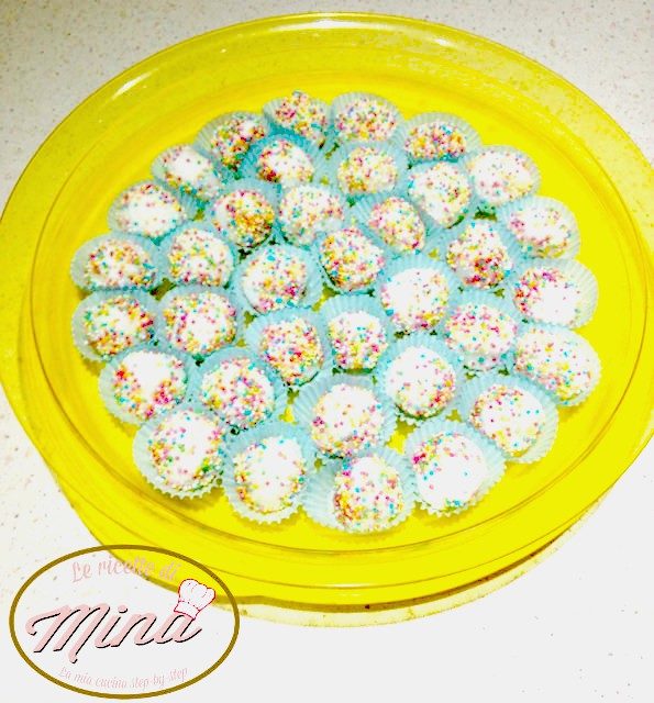 Palline di cocco e ricotta