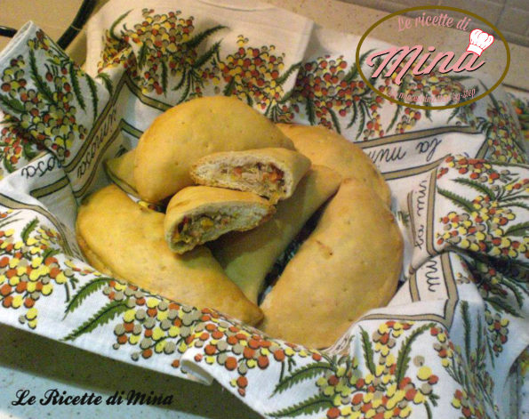 panzerotti farciti tonno e sottaceti