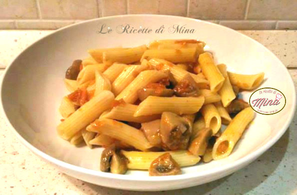 penne rigate con funghi ligt