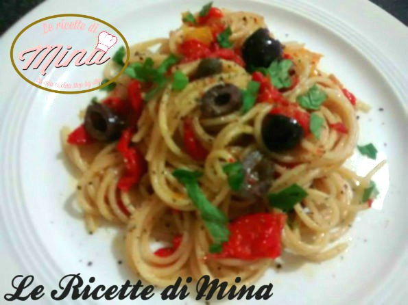 Spaghetti con peperoni gialli e rossi