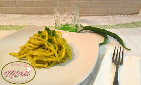 bigoli con pesto di zucchine