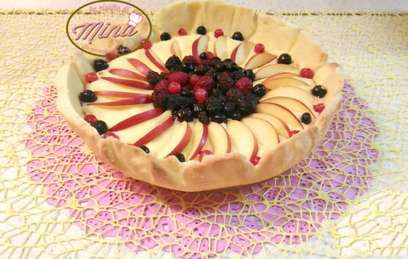 cestino di frutta fresca e crema pasticcera