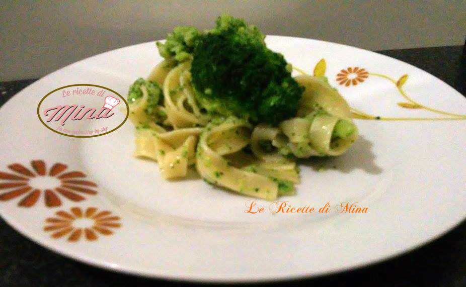 Tagliatelle di semola di grano duro e broccoli