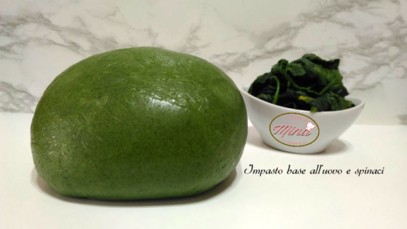 Impasto base all'uovo e spinaci