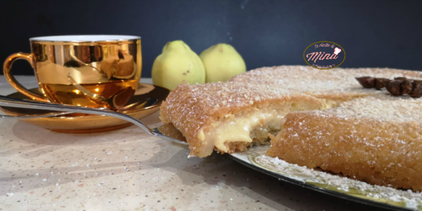 Torta ripiena di crema di mele cotogne