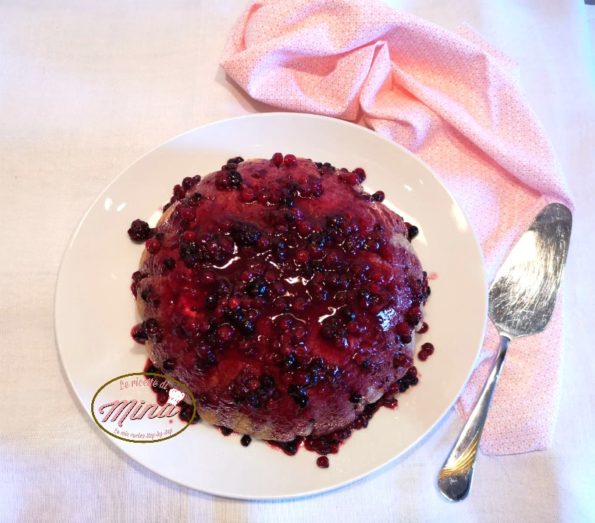 Zuccotto tiramisù ai frutti di bosco