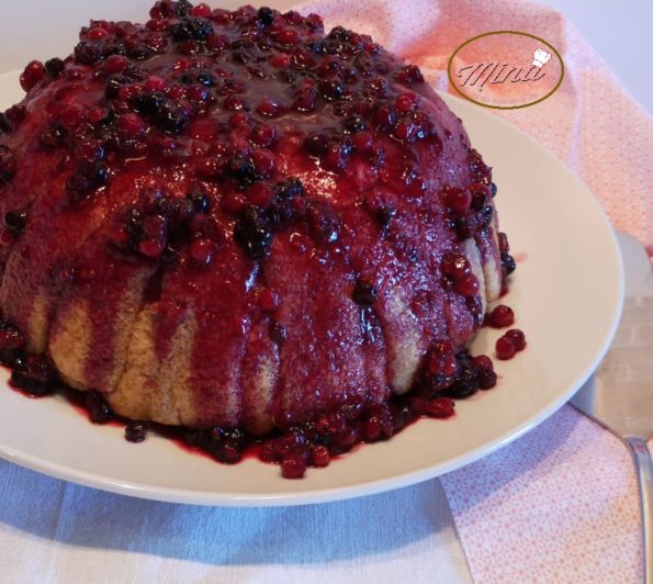 Zuccotto tiramisù ai frutti di bosco