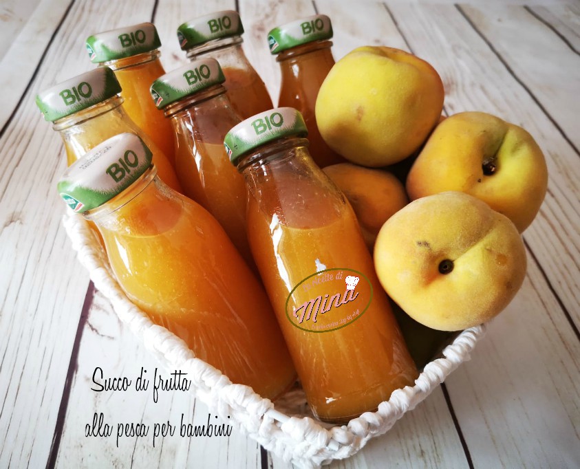 Succo di frutta alla pesca per bambini
