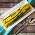 Rotolo di frittata cremosa con asparagi