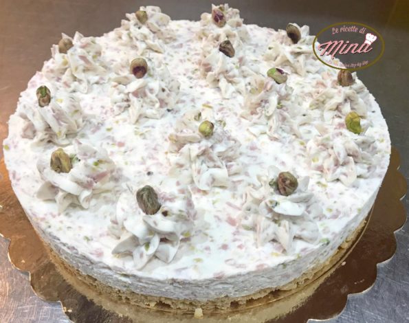 Cheesecake salata mortadella e pistacchio