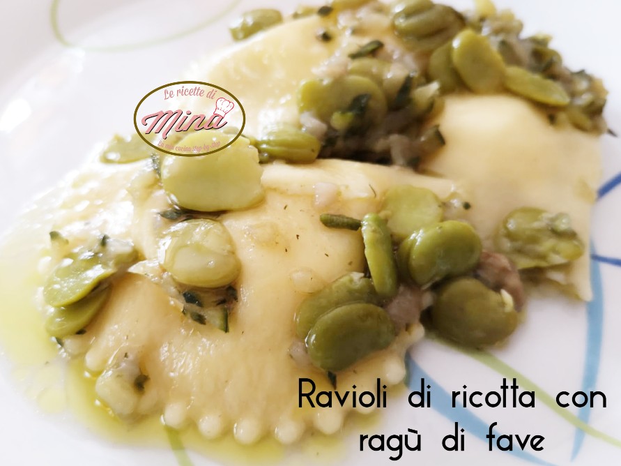 Ravioli di ricotta con ragù di fave