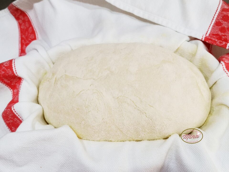 Pane in pentola di ghisa: il trucco per la crosta croccante